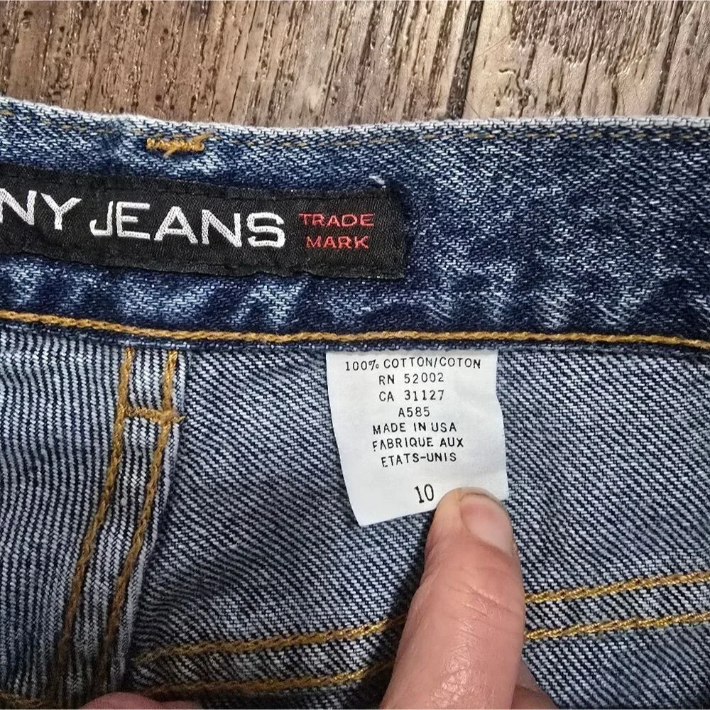 Vintage 90s DKNY Classic High Waist Jeans, Size 10. Made in USA, 100% Cotton